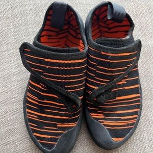 Kids rock climbing shoes size 1